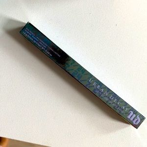 Urban decay 24/7 Glide on eye pencil in ZERO